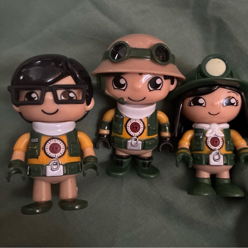Ryan’s World Adventure Explorer Safari  Toy Set of 3
